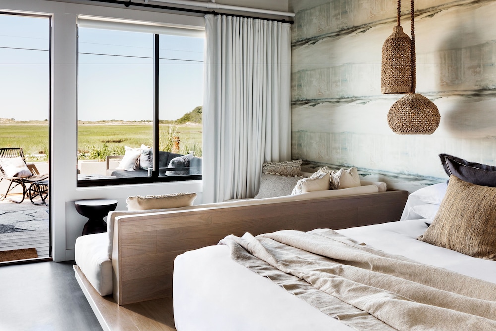 Awol - carbon neutral hotel in Provincetown