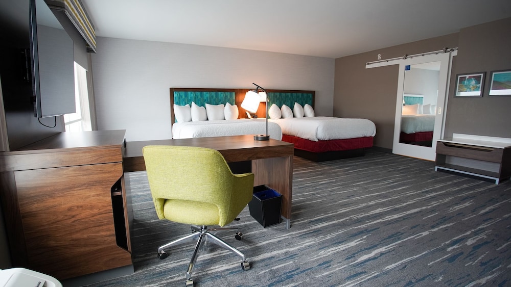 Hampton Inn & Suites St. Clairsville - photo 3