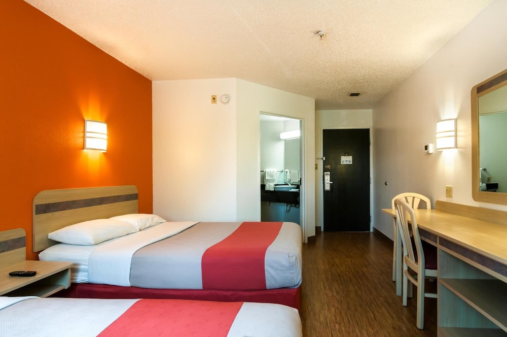 Motel 6 Joliet IL Chicago I 55 - photo 7