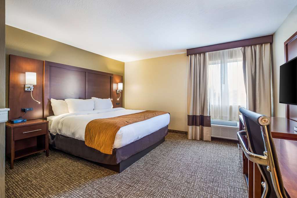 Comfort Inn & Suites Fairborn near Wright Patterson AFB - photo 38