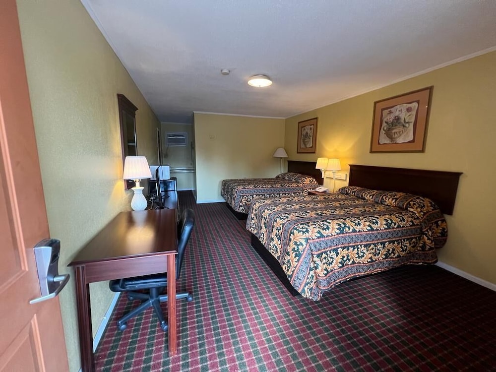 Pioneer Inn - photo 5