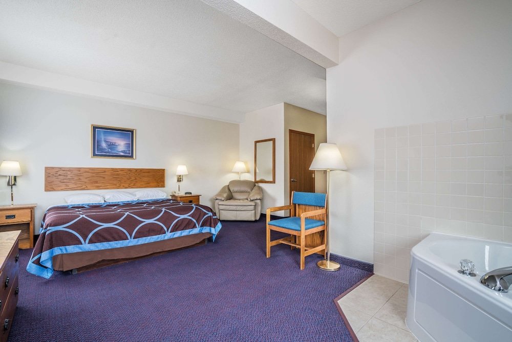 Super 8 by Wyndham Neillsville WI - photo 19