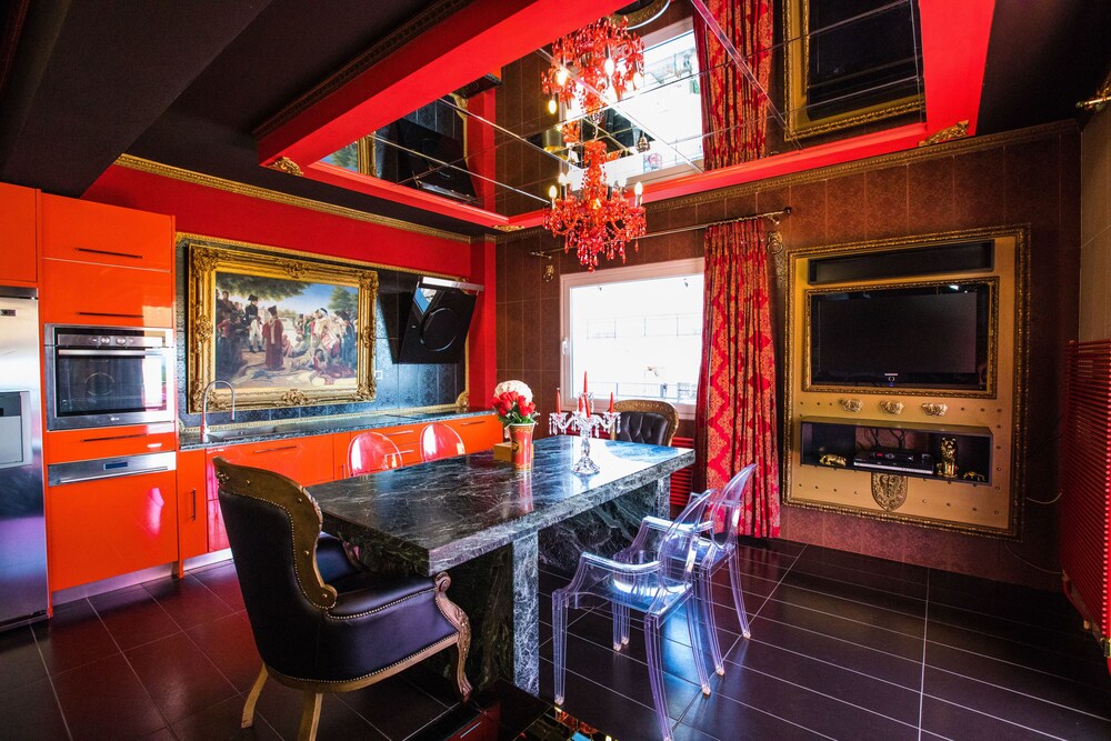 Luxury Suites — 4-Star Luxury Hotel in Drama, Greece