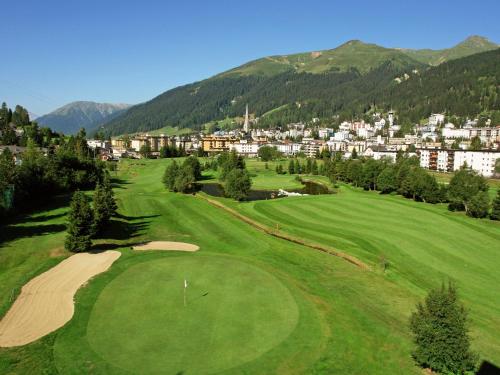 Mon Repos — 4-Star Luxury Hotel in Davos, Switzerland