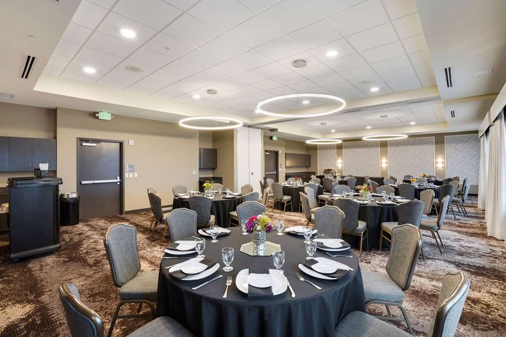 Best Western Plus Fillmore Inn & Suites - photo 43