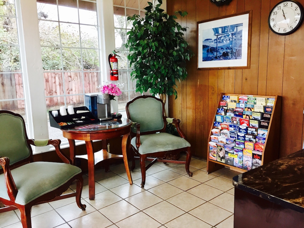 Maple Inn & Suites - photo 30