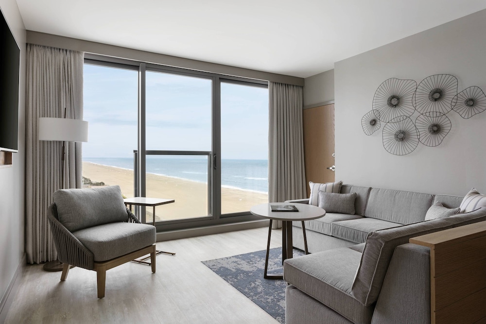 Marriott Virginia Beach Oceanfront Resort - photo 11