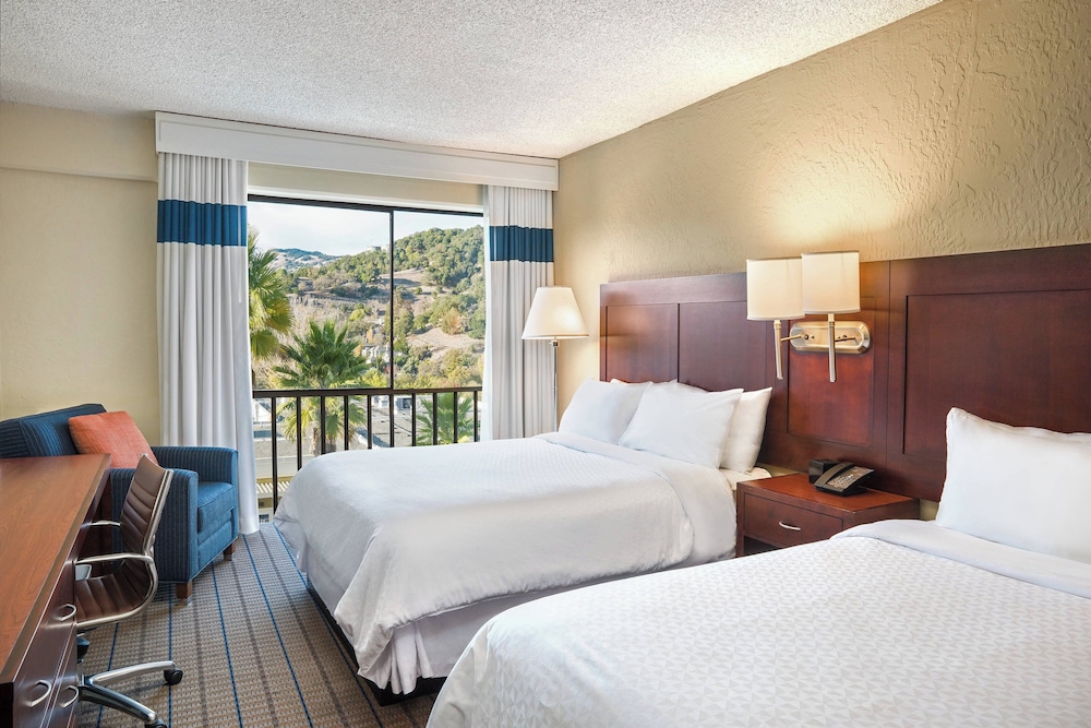 Marin Hilltop Hotel - photo 14