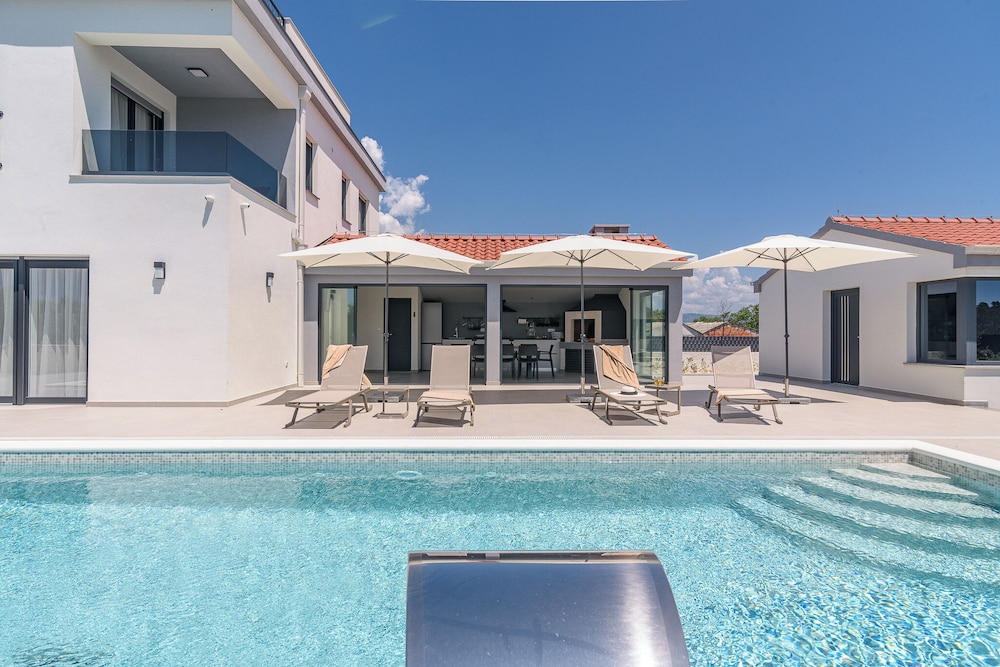 Holiday home Wind Rose — 4-Star Luxury Hotel in Trogir, Croatia