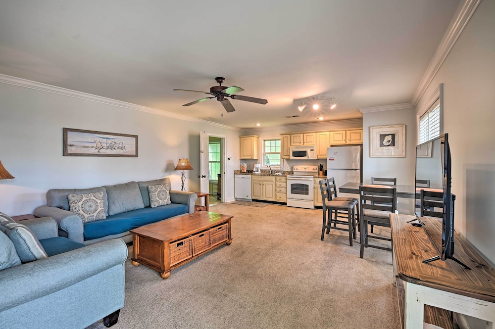 Spacious Family Retreat with Resort Amenities - photo 6
