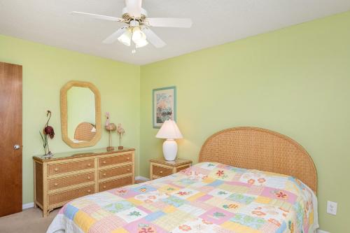 Front Row by Oak Island Accommodations - photo 15