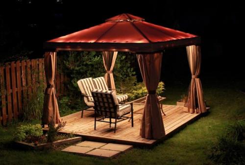 Downtown Picton salt water pool pet-friendly hotel Picton