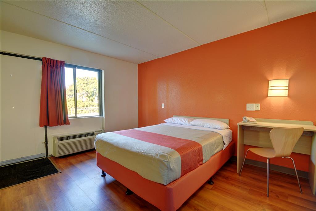 Motel 6 Chicopee MA Springfield - photo 7