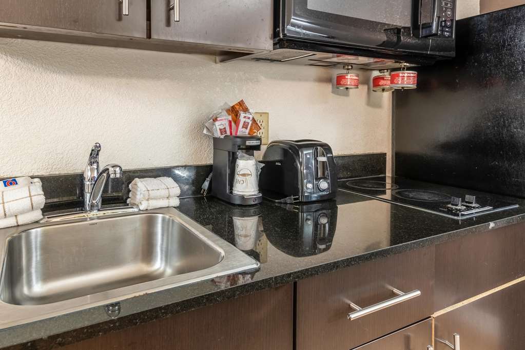 Studio6 Fort Worth TX West Medical Center - photo 21