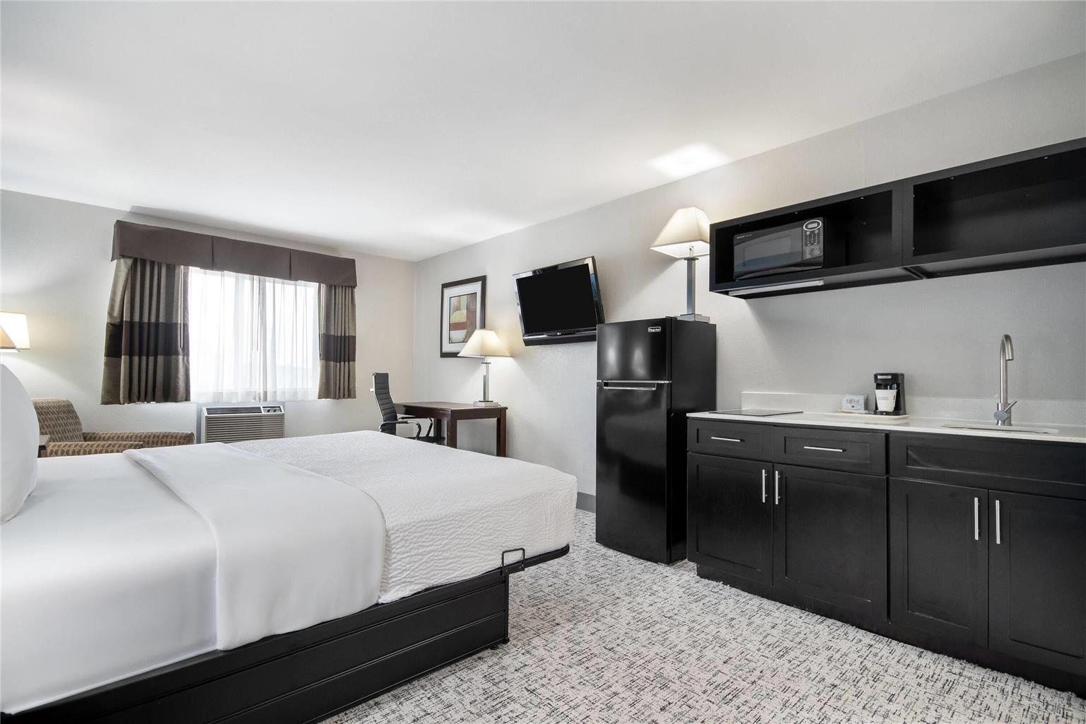 Baymont by Wyndham Marinette - photo 14