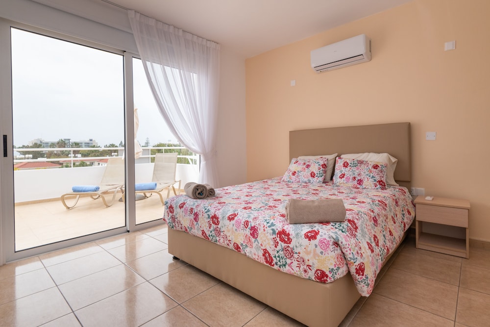 Narcissos Nissi Beach Apartment C16