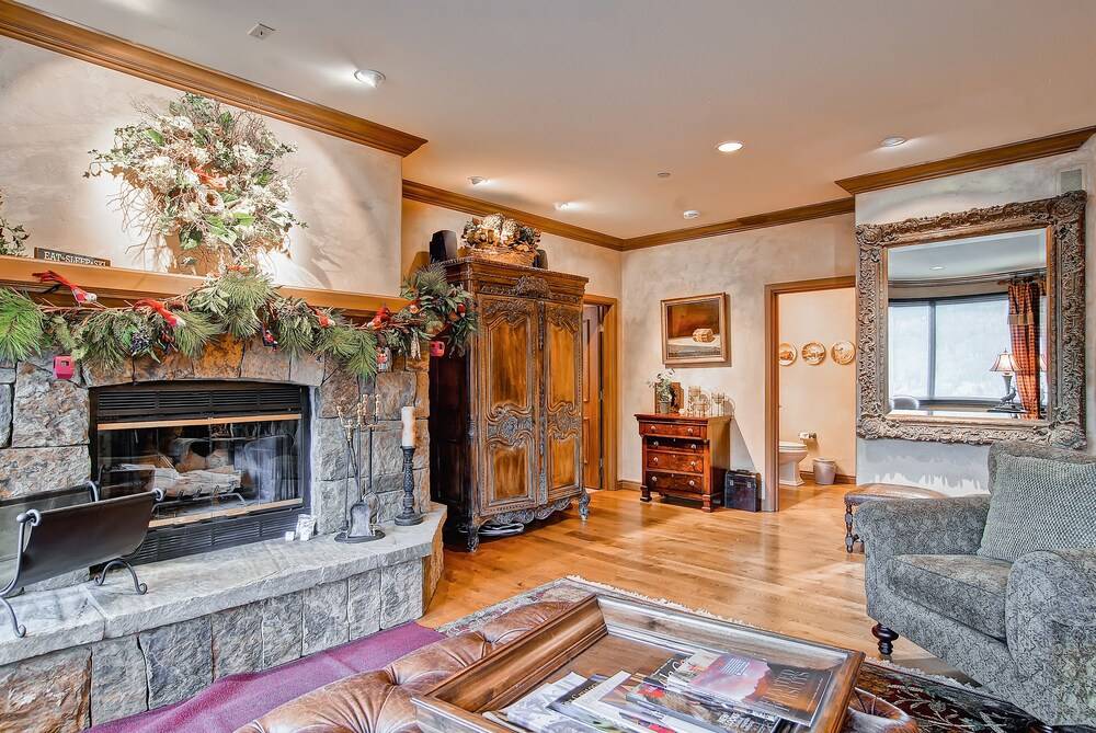 Highlands Slopeside by East West Hospitality - photo 226