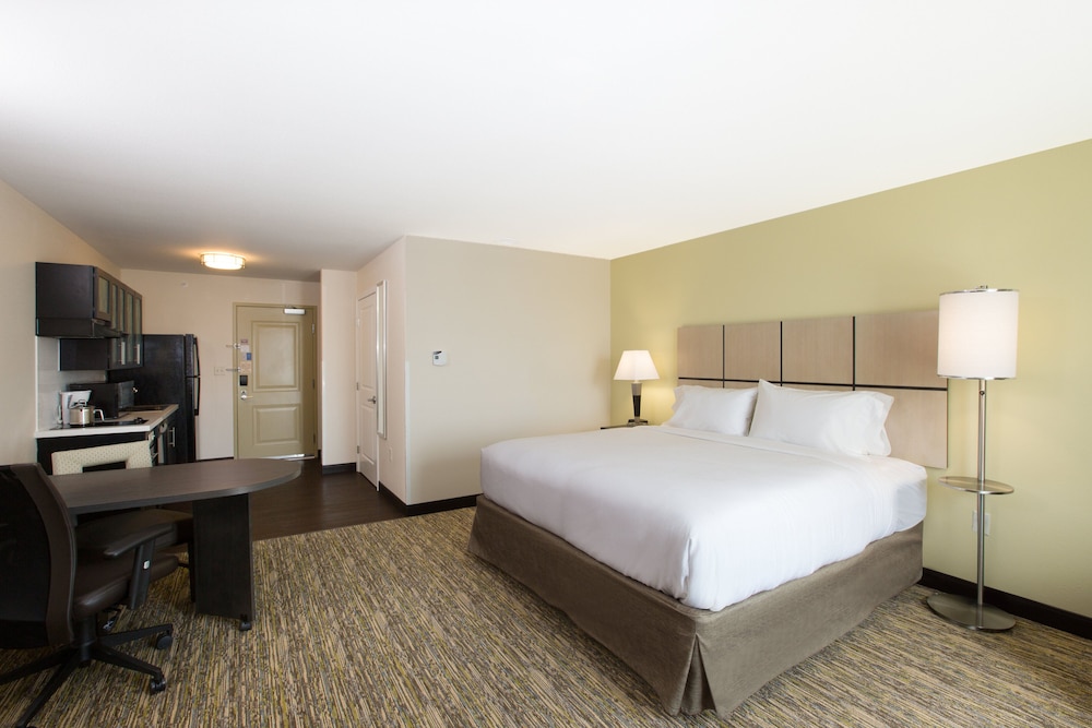 Candlewood Suites Omaha Millard Area by IHG - photo 22