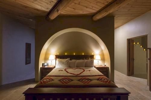 Casa La Vina Villas Pokolbin — 4-Star Luxury Hotel in Pokolbin, Australia