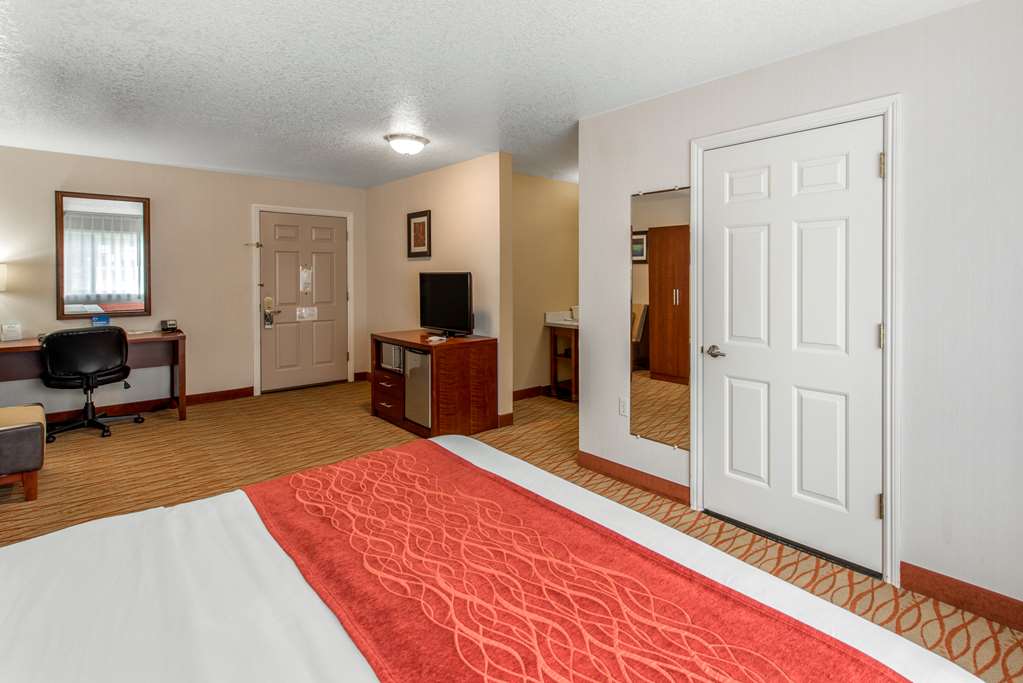 Comfort Inn Mount Shasta Area - photo 10