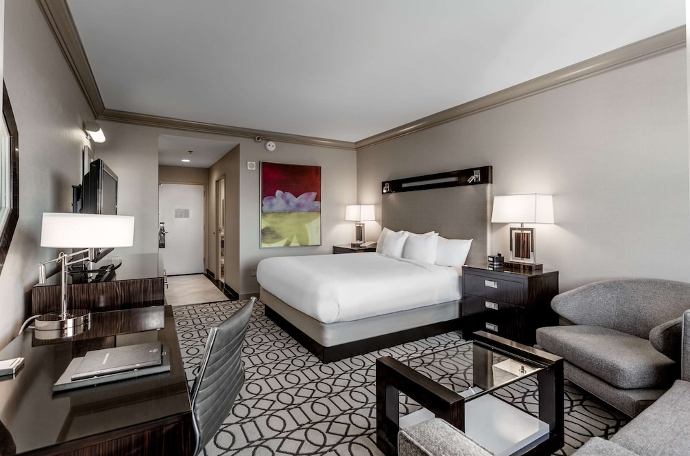 Hilton Columbus at Easton - photo 23