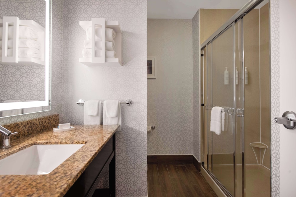Hampton Inn & Suites Harvey New Orleans West Bank - photo 24