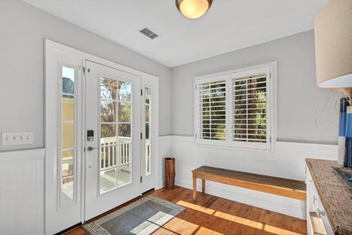 3706 Bonita Court in Seabrook Island, United States