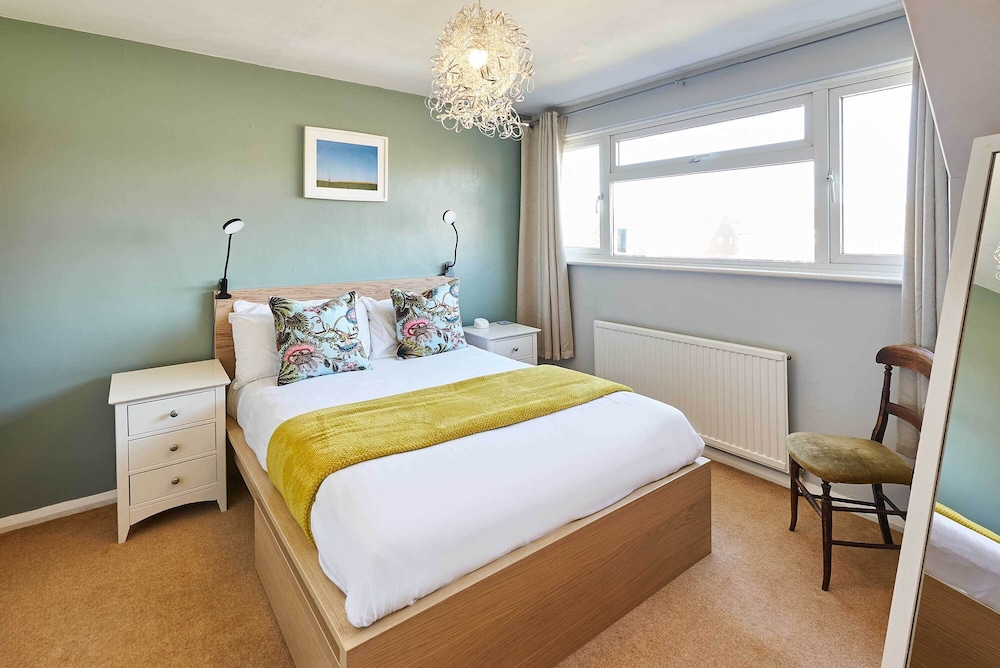 Host Stay Bodiam Close — hotel in Seaford