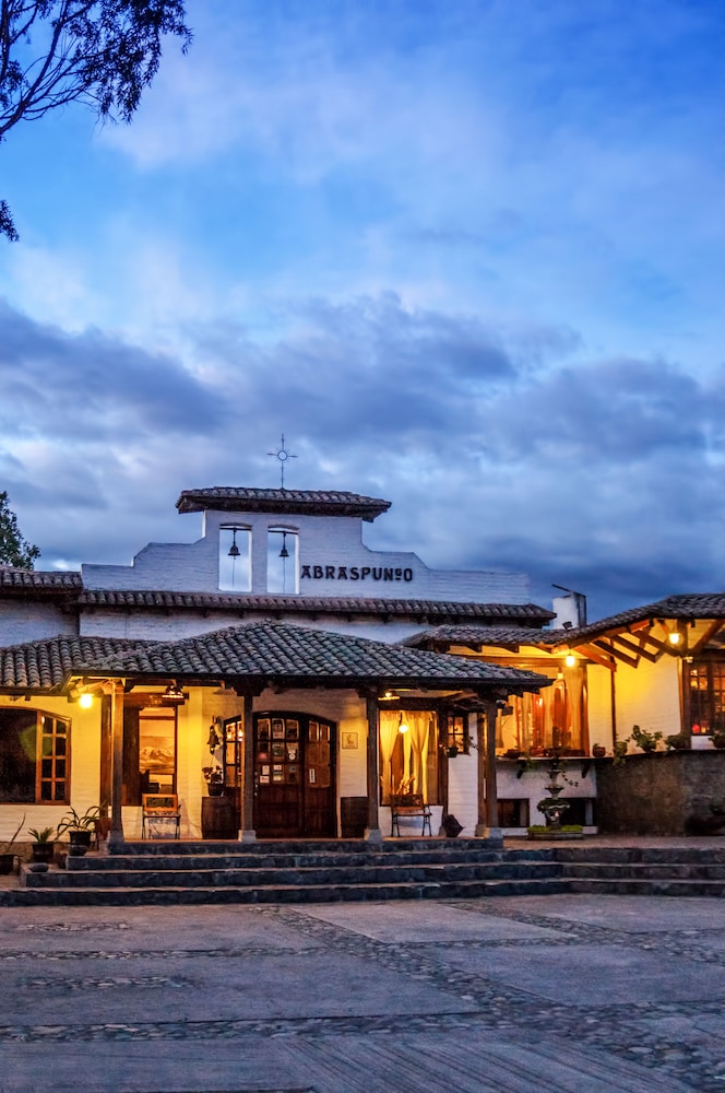 Hotel Hacienda Abraspungo in Riobamba, Ecuador