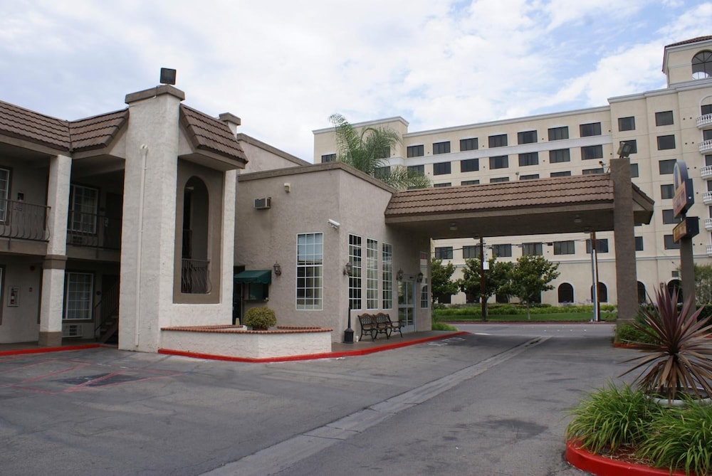 Queens Inn Anaheim in Anaheim, United States