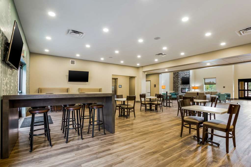 MainStay Suites Winfield Teays Valley - photo 34