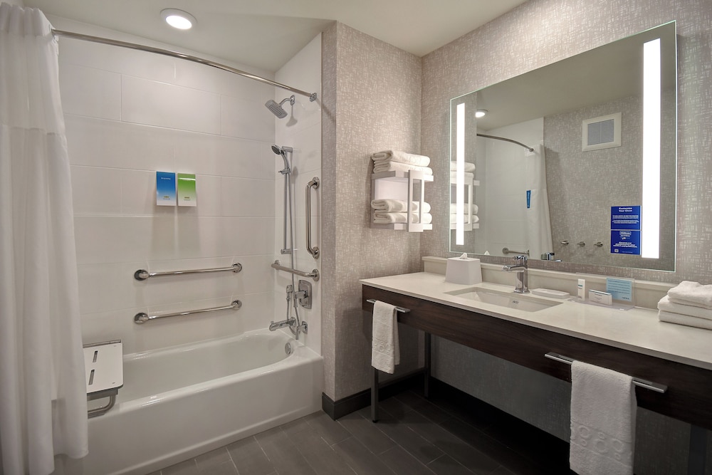 Hampton Inn & Suites Las Vegas Convention Center No Resort Fee - photo 8