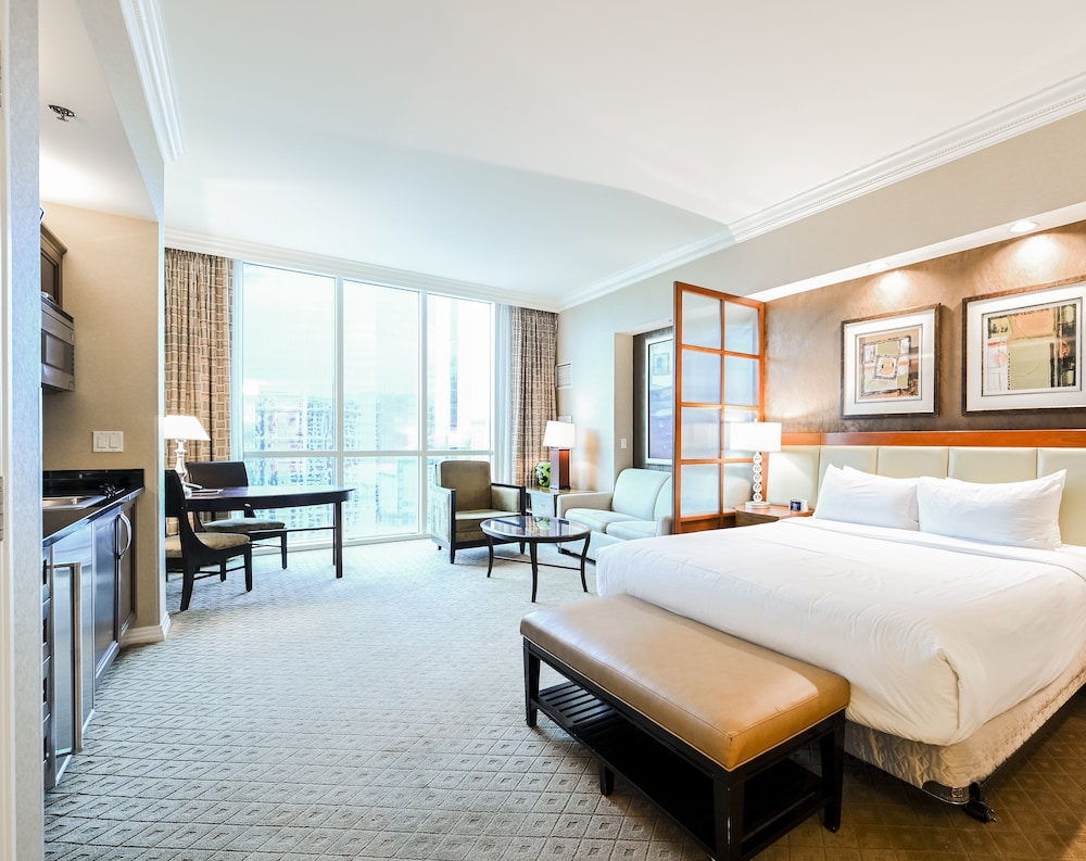 StripViewSuites at Signature - photo 44