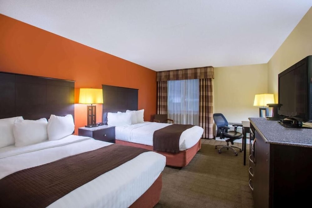Riverfront Hotel - photo 7
