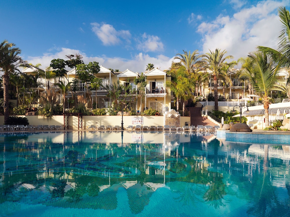 Gran Oasis Resort — Playa De Las Americas — photo 3