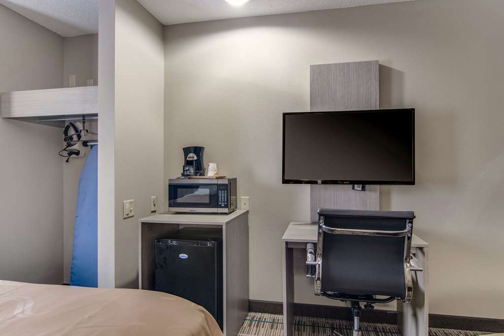 Quality Inn & Suites Grove City Outlet Mall - photo 15