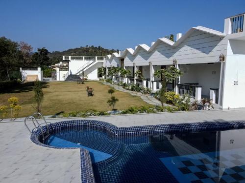 Yellow Tail by Puggles Resorts - last minute hotel in Ramnagar
