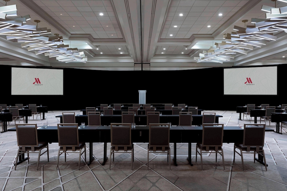 Cleveland Marriott Downtown at Key Tower - photo 67
