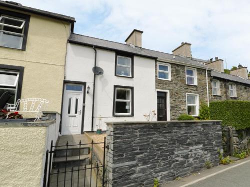 2 Holland Terrace — 4-Star Luxury Hotel in Blaenau-Ffestiniog, United Kingdom