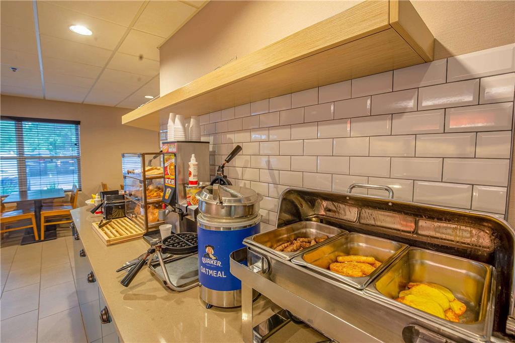Country Inn & Suites by Radisson Crystal Lake IL - photo 18