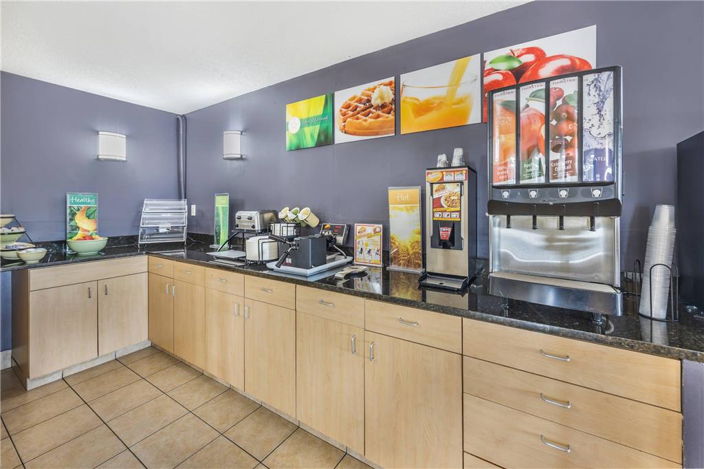 Quality Inn Glasgow - photo 53