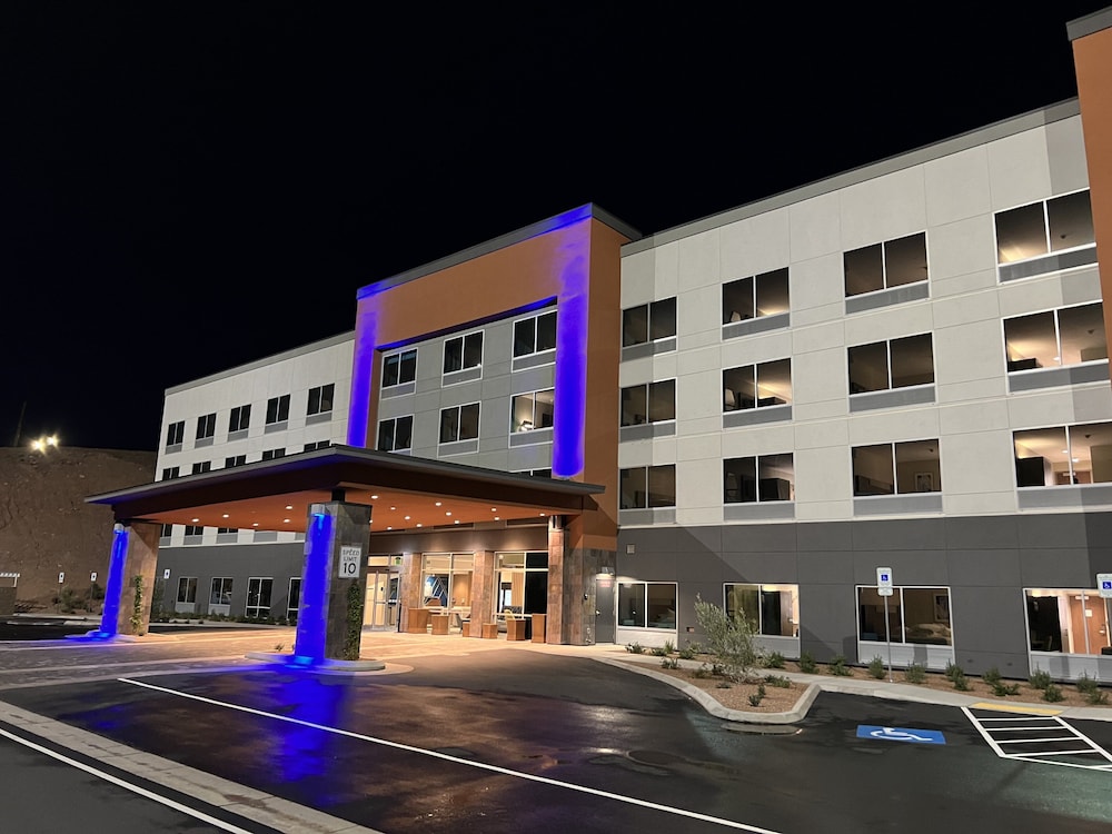 Holiday Inn Express & Suites Henderson South Boulder City by IHG - photo 30
