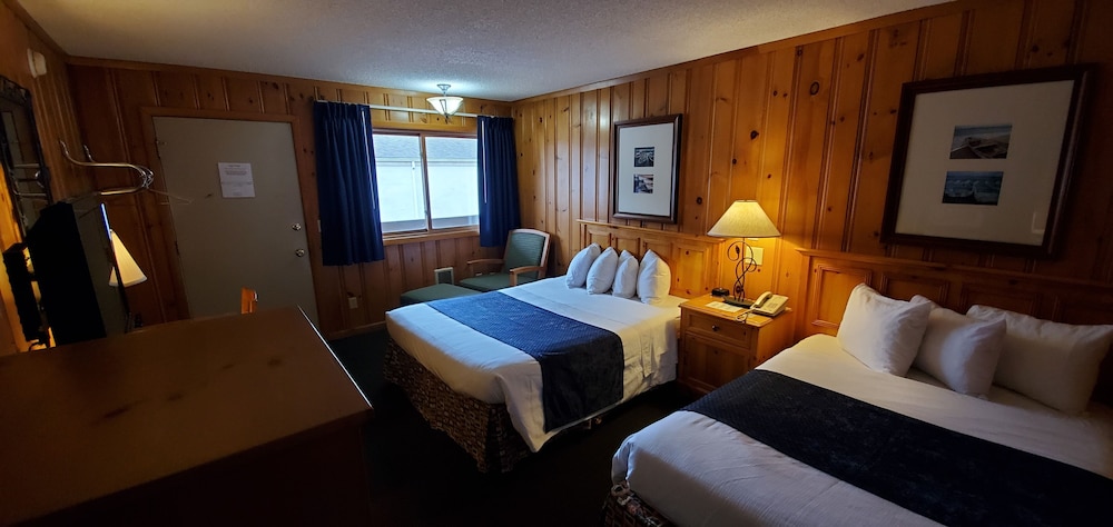 The Lake Motel - photo 16