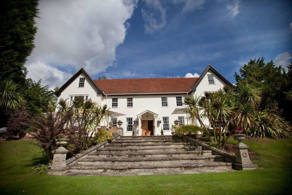 Sturmer Hall Hotel and Conference Centre — 4-Star Luxury Hotel in Haverhill, United Kingdom