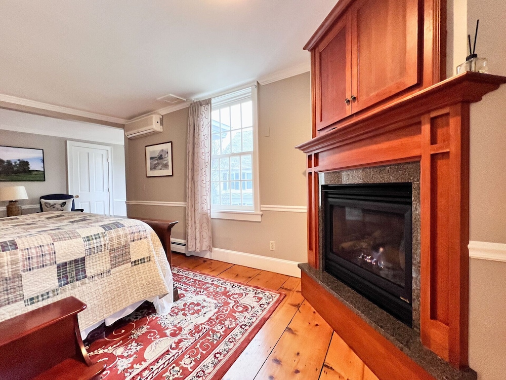 Four Columns Inn - photo 26