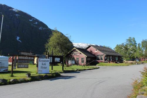 Skysstasjonen Cottages in Odda, Norway
