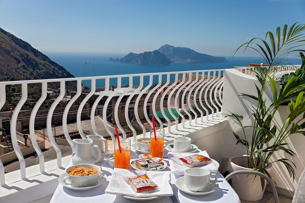 Hotel Caruso — hotel in Massa Lubrense