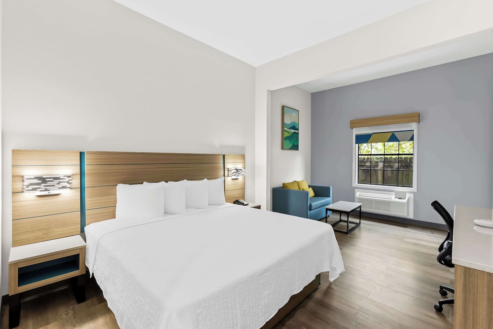 Sonesta Essential Beaumont - photo 15