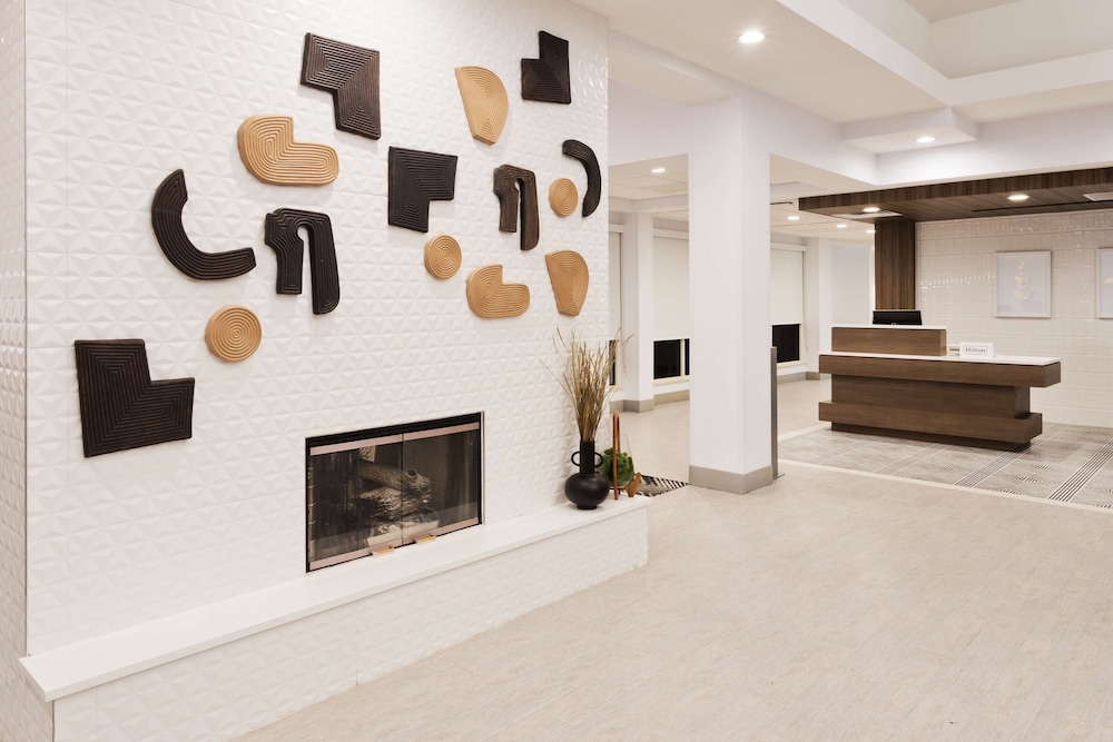 Hilton Garden Inn Birmingham Lakeshore Drive - photo 11