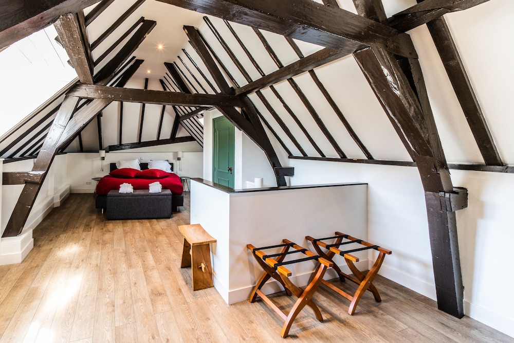 Villa Rameau — 4-Star Luxury Hotel in Leiden, Netherlands